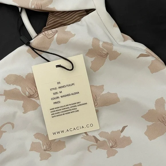 acacia swimwear Washed Aloha Indies One Piece - Picture 3 of 3